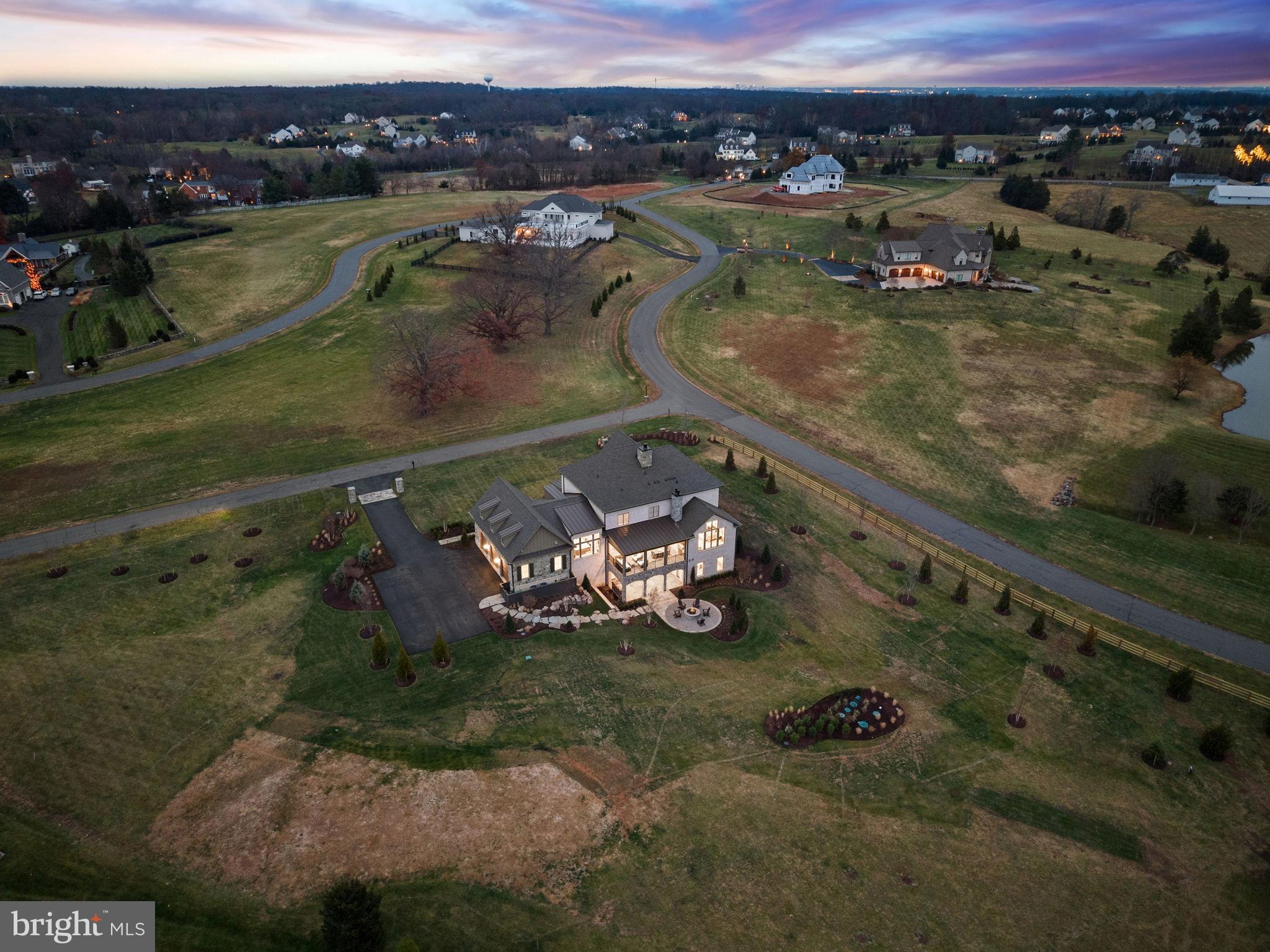 ESTATES @ CREIGHTON FARM - Residential