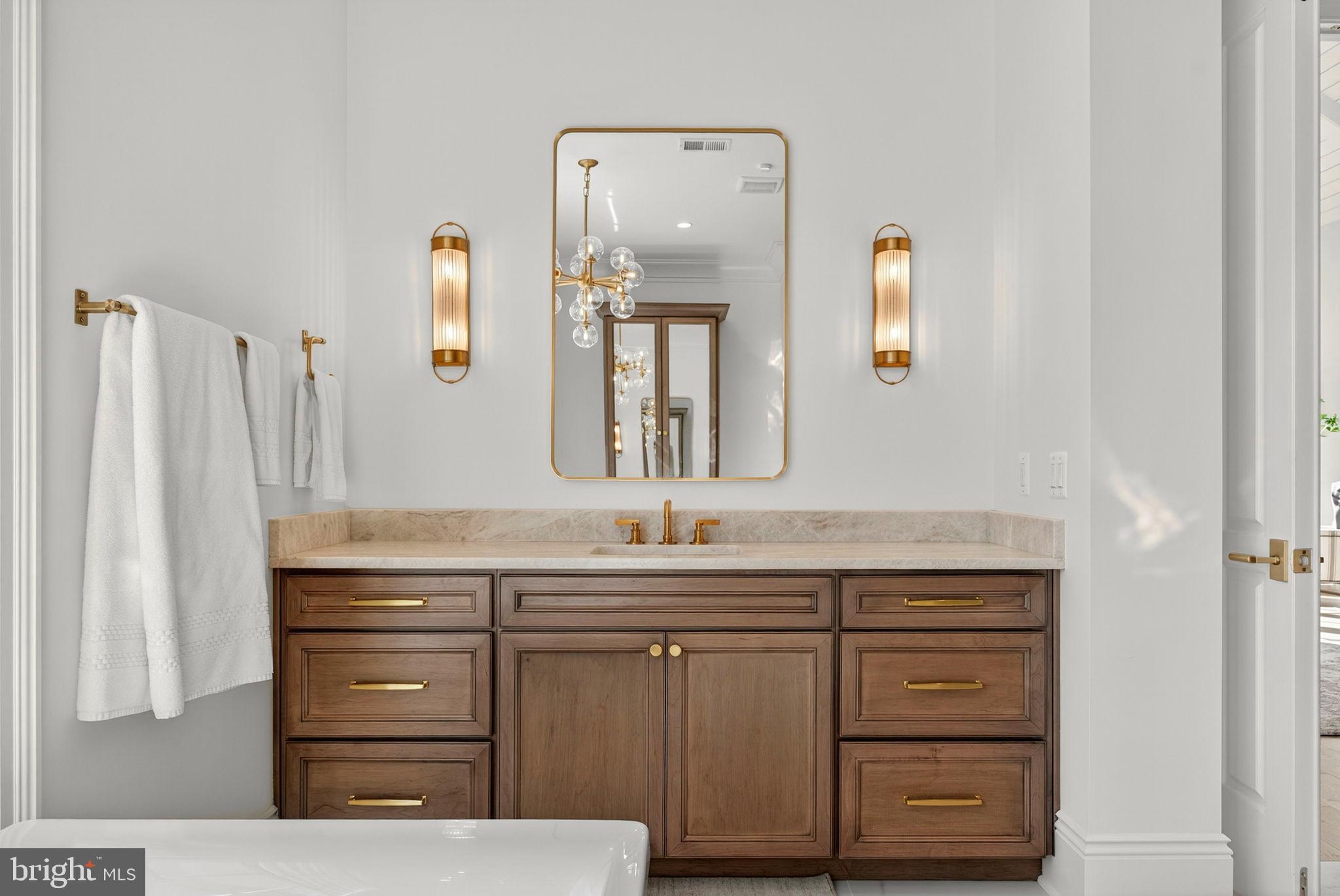 ESTATES @ CREIGHTON FARM - Residential