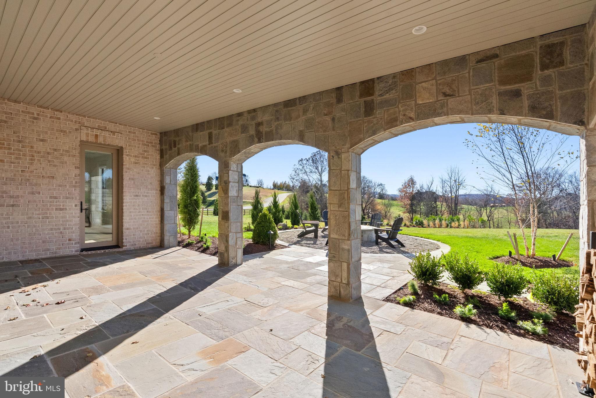 ESTATES @ CREIGHTON FARM - Residential