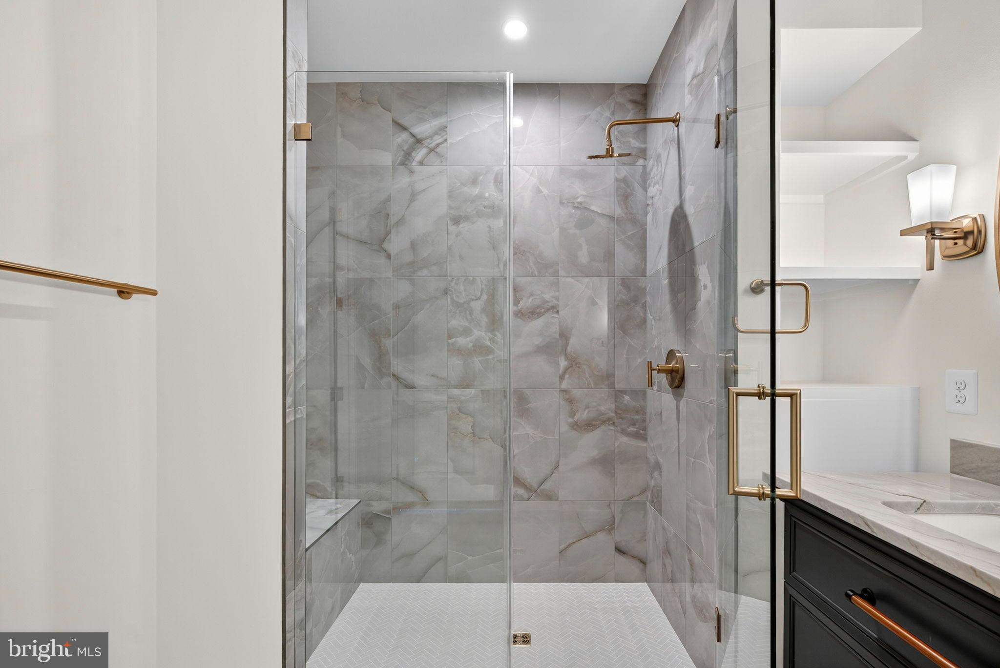 ESTATES @ CREIGHTON FARM - Residential