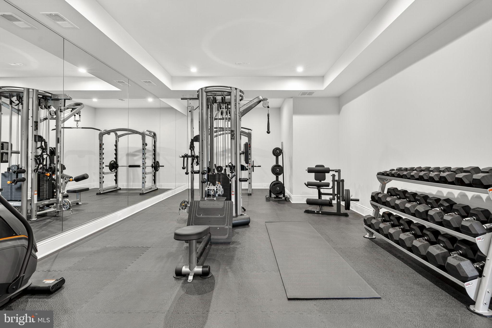 ESTATES @ CREIGHTON FARM - Residential