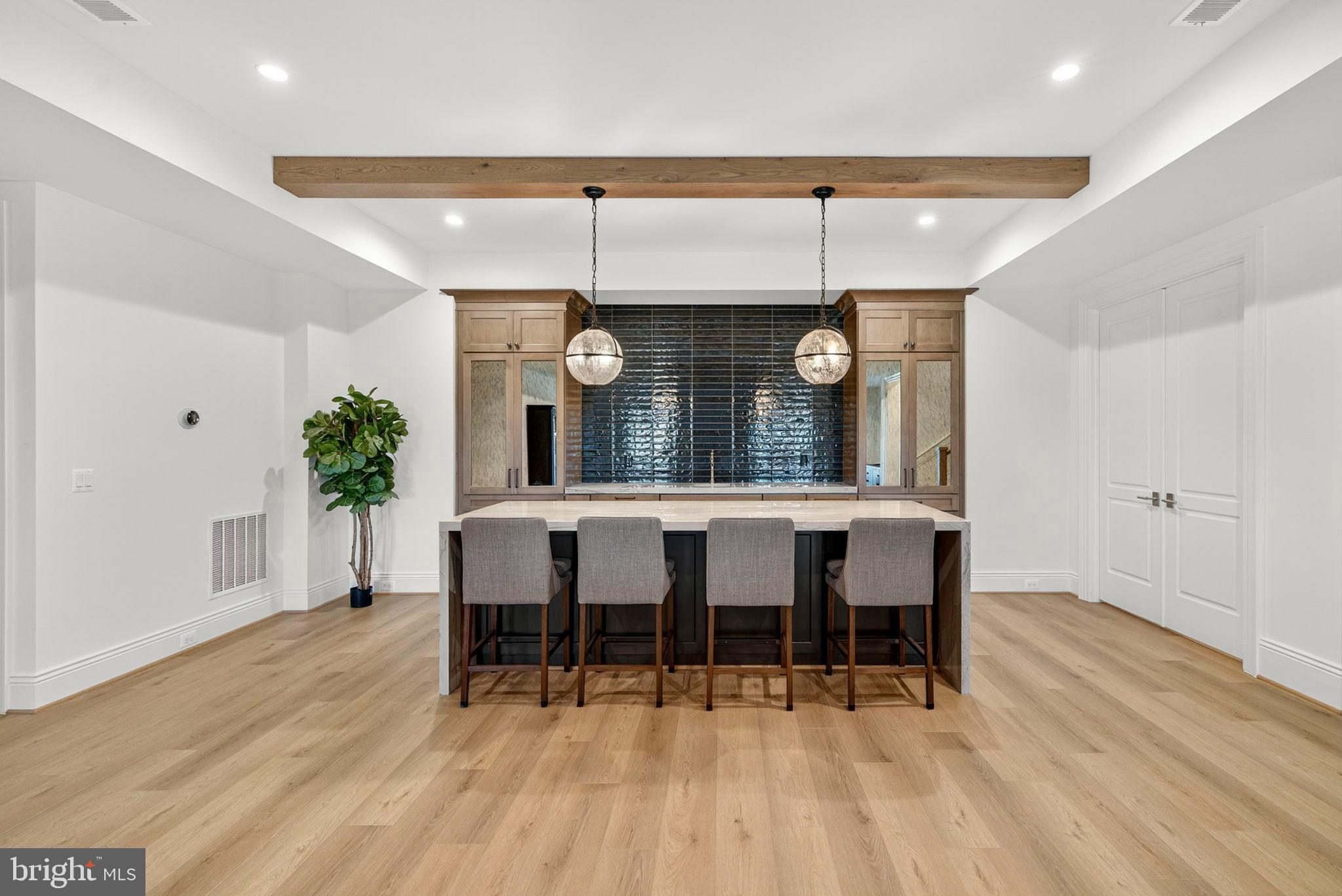 ESTATES @ CREIGHTON FARM - Residential