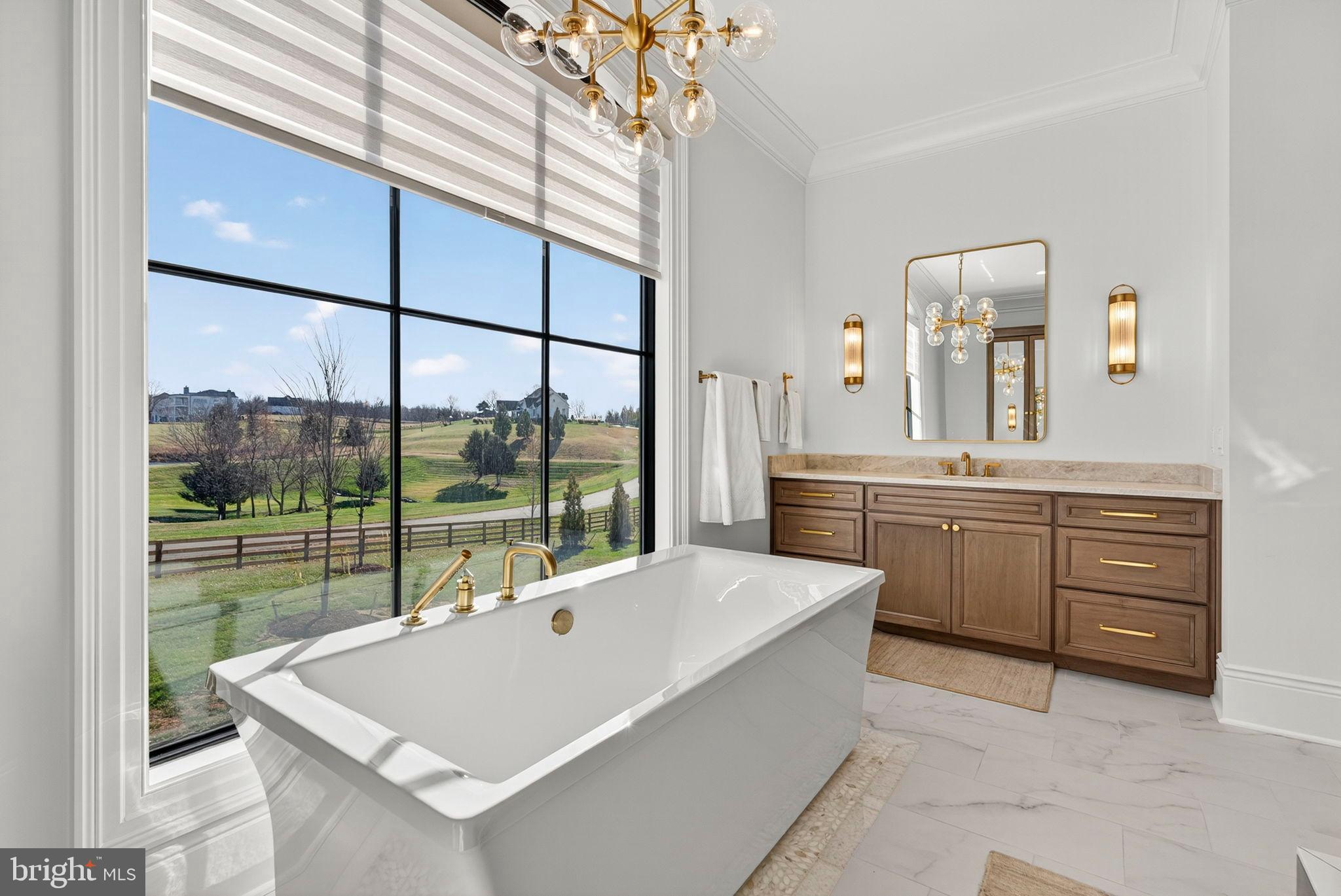 ESTATES @ CREIGHTON FARM - Residential