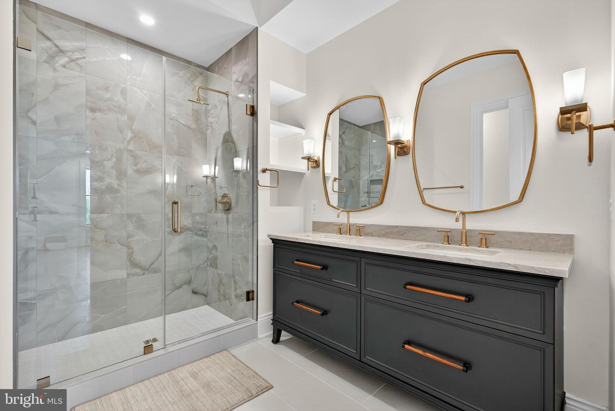 ESTATES @ CREIGHTON FARM - Residential