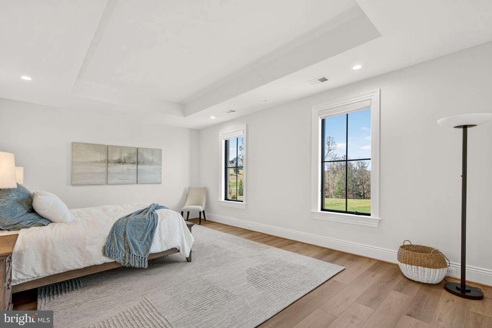 ESTATES @ CREIGHTON FARM - Residential