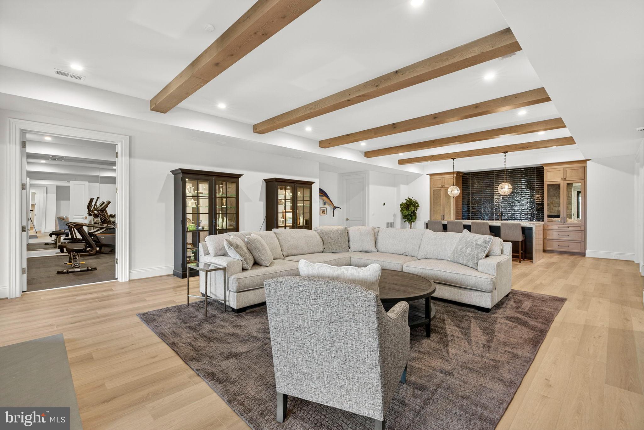 ESTATES @ CREIGHTON FARM - Residential