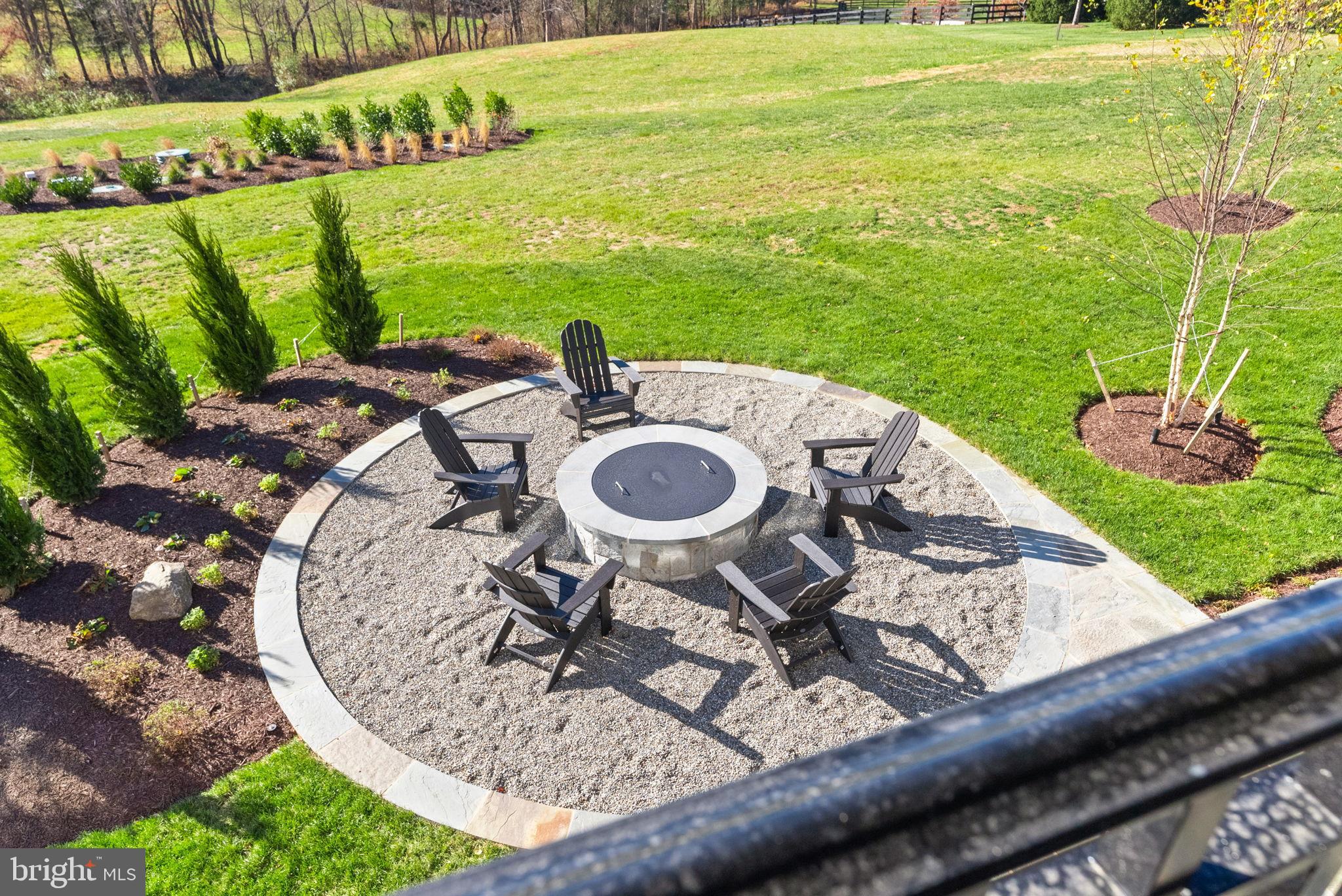 ESTATES @ CREIGHTON FARM - Residential