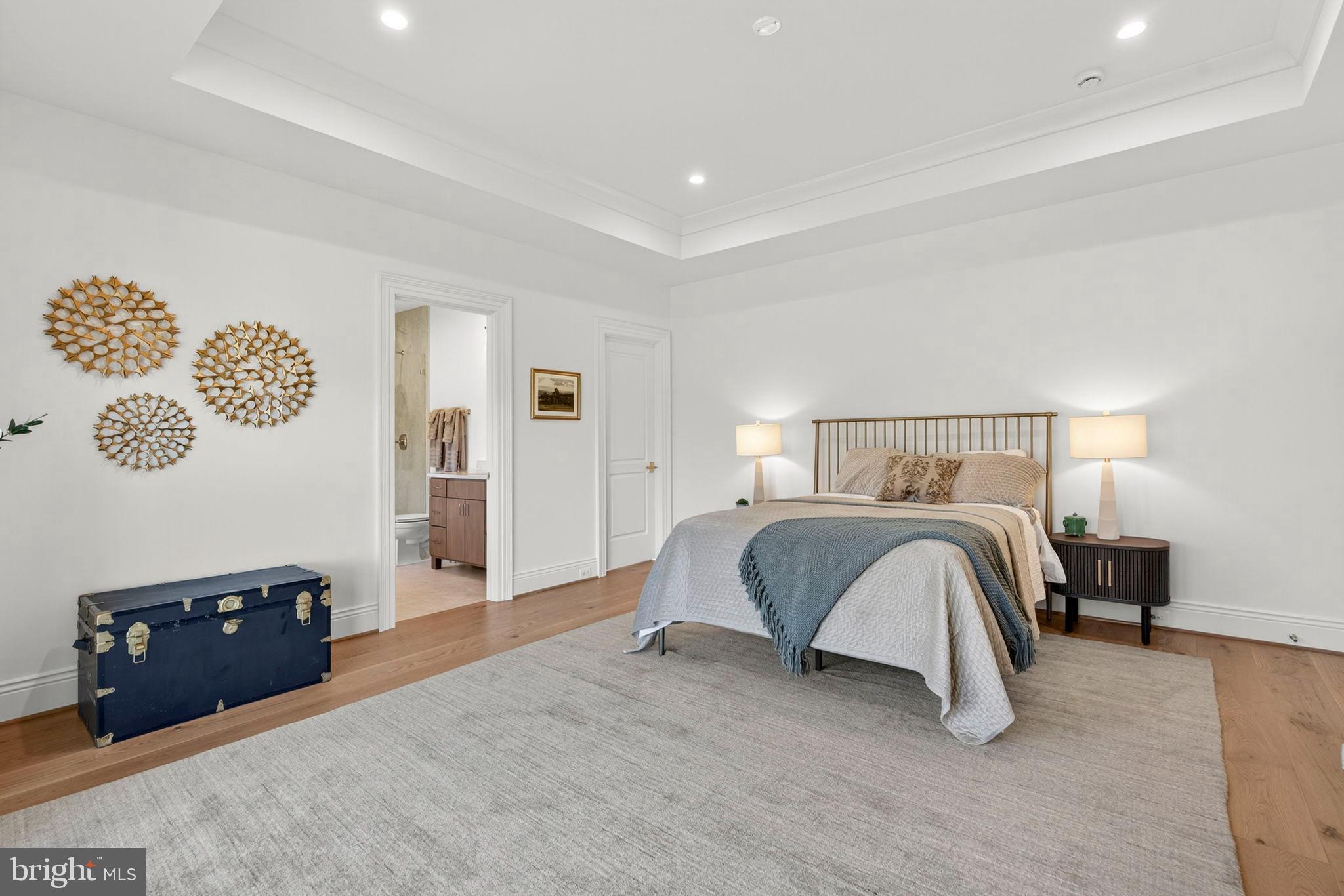 ESTATES @ CREIGHTON FARM - Residential