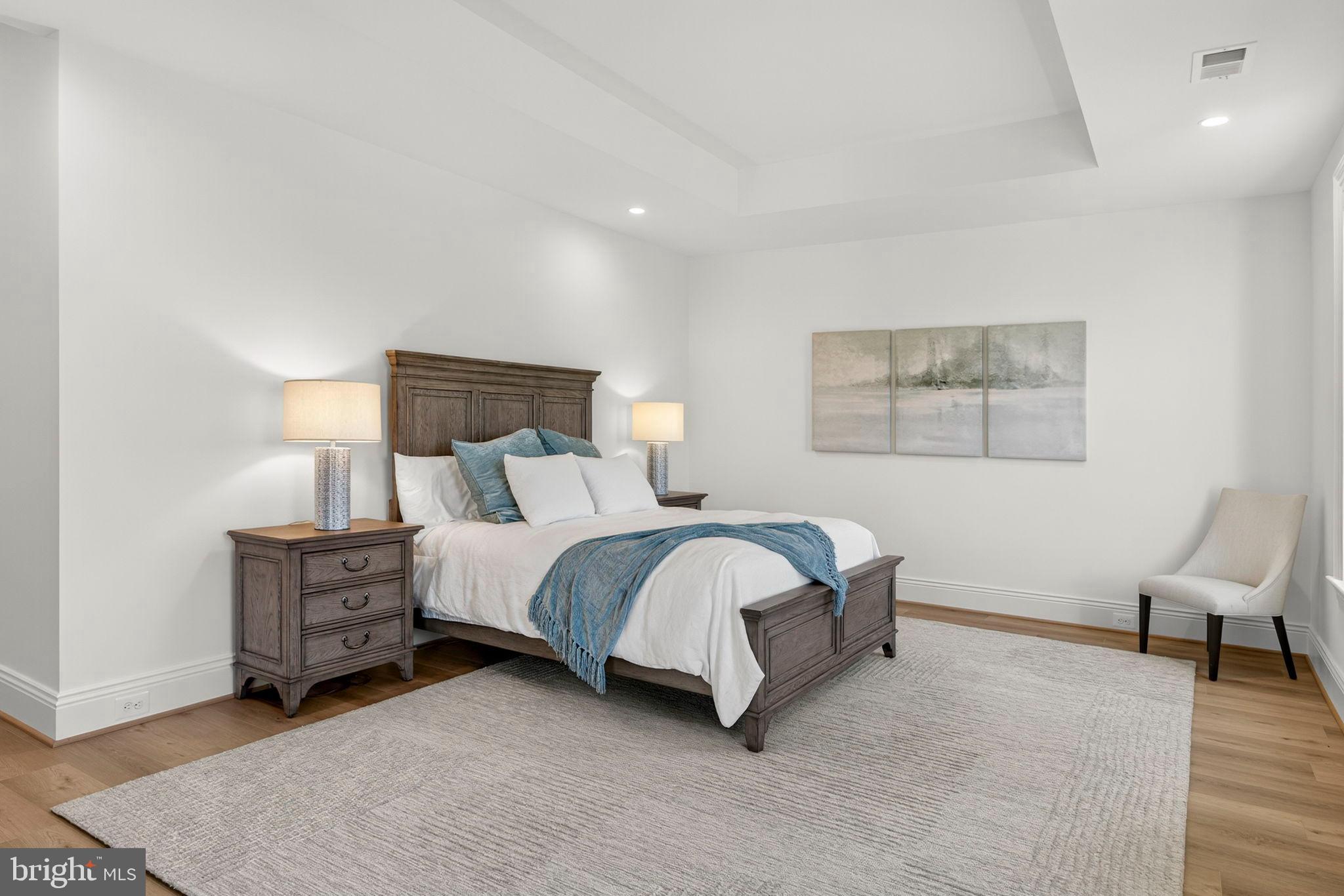 ESTATES @ CREIGHTON FARM - Residential