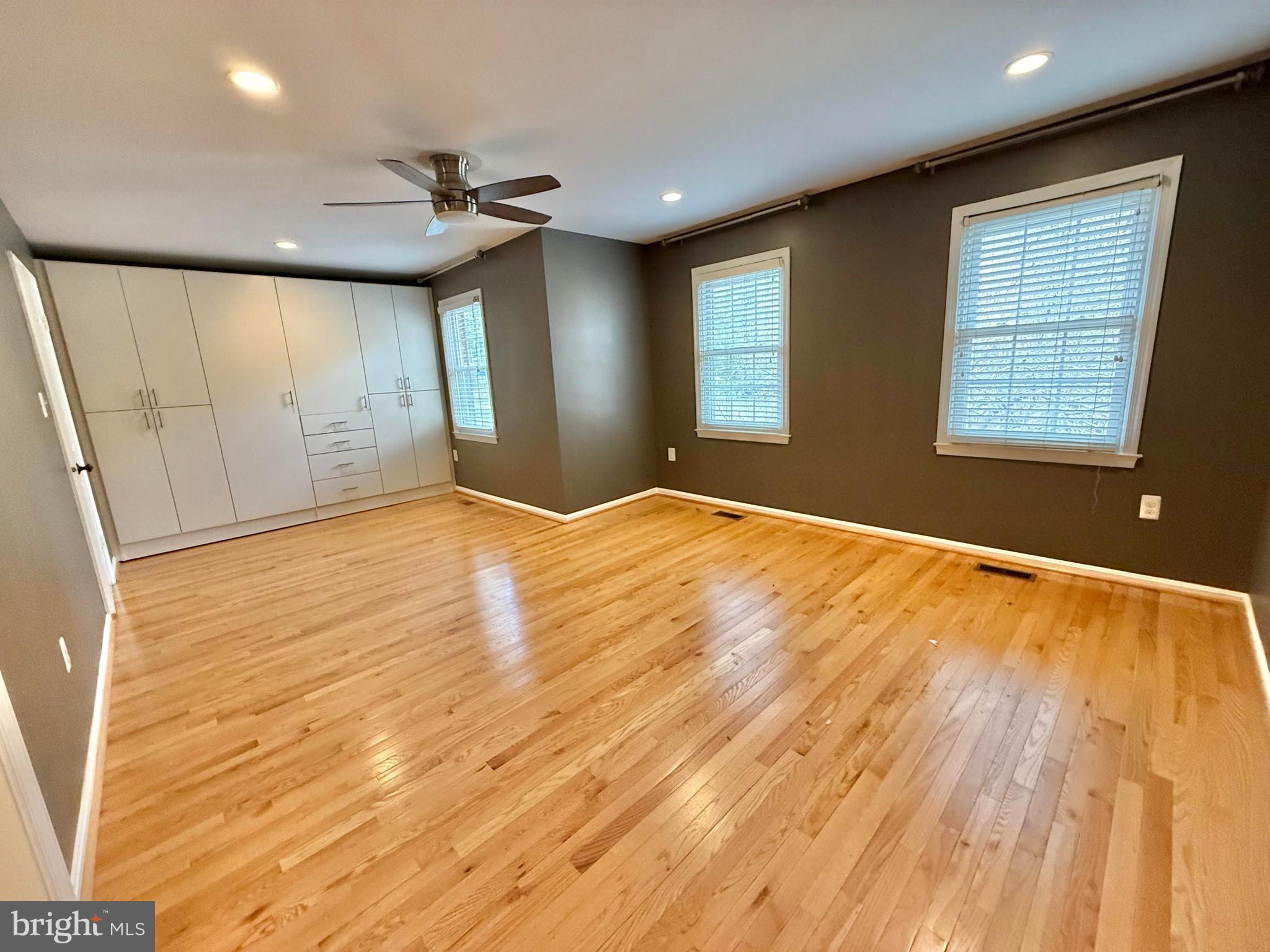 HUNTER VILLAGE - Residential Lease