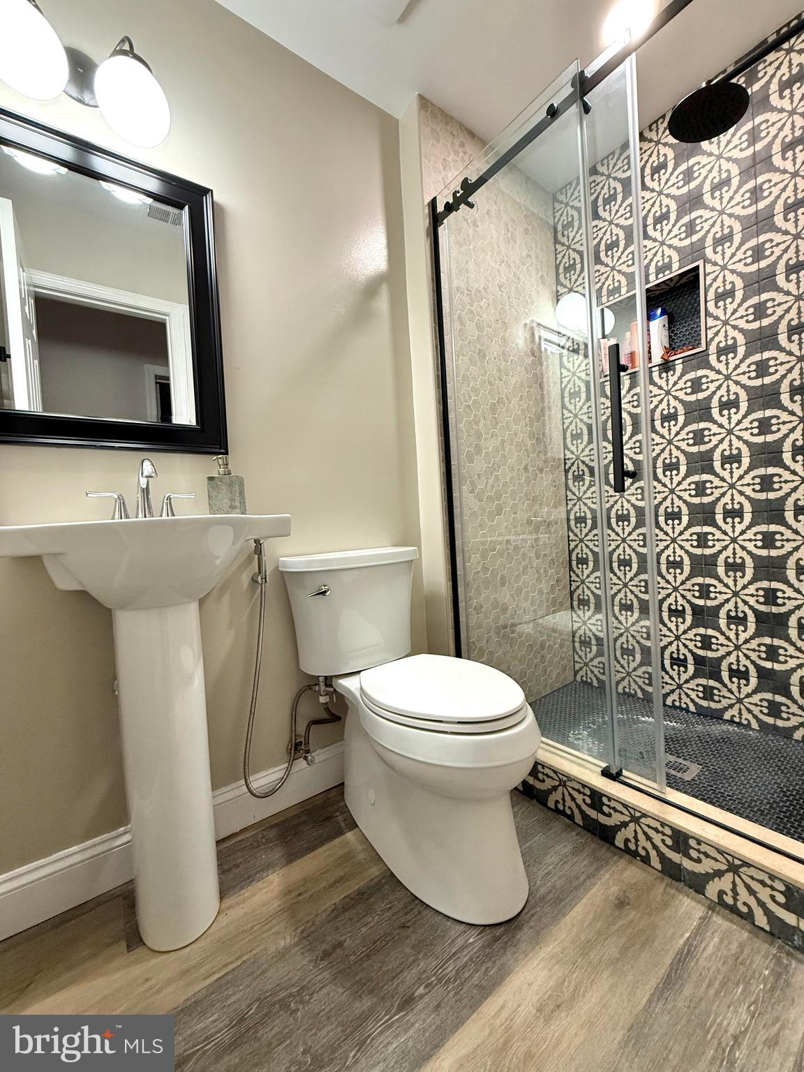 HUNTER VILLAGE - Residential Lease