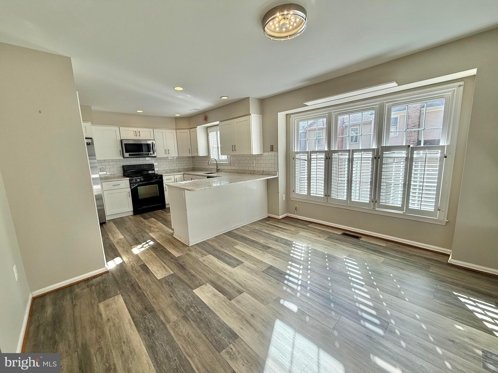 HUNTER VILLAGE - Residential Lease