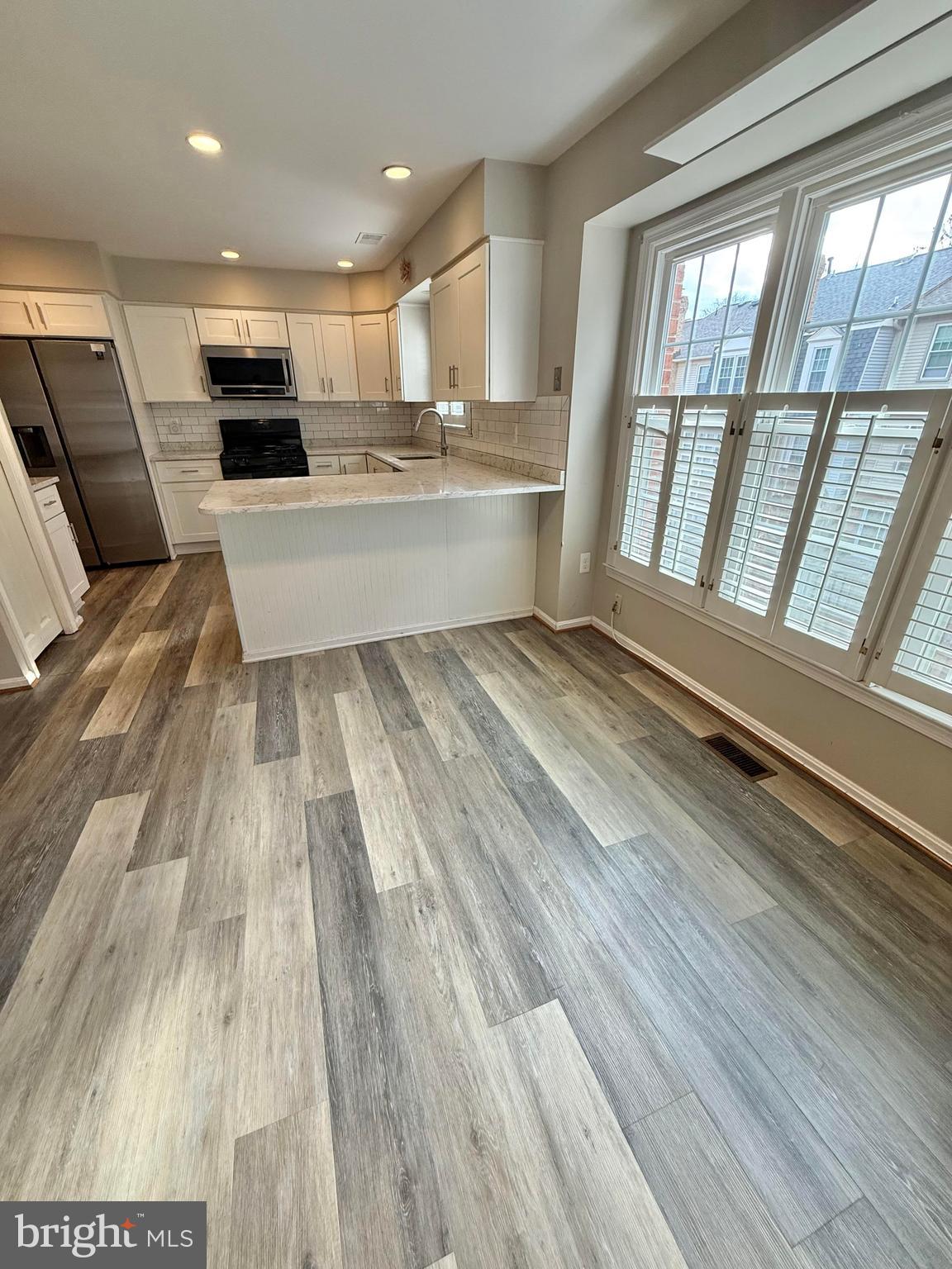 HUNTER VILLAGE - Residential Lease