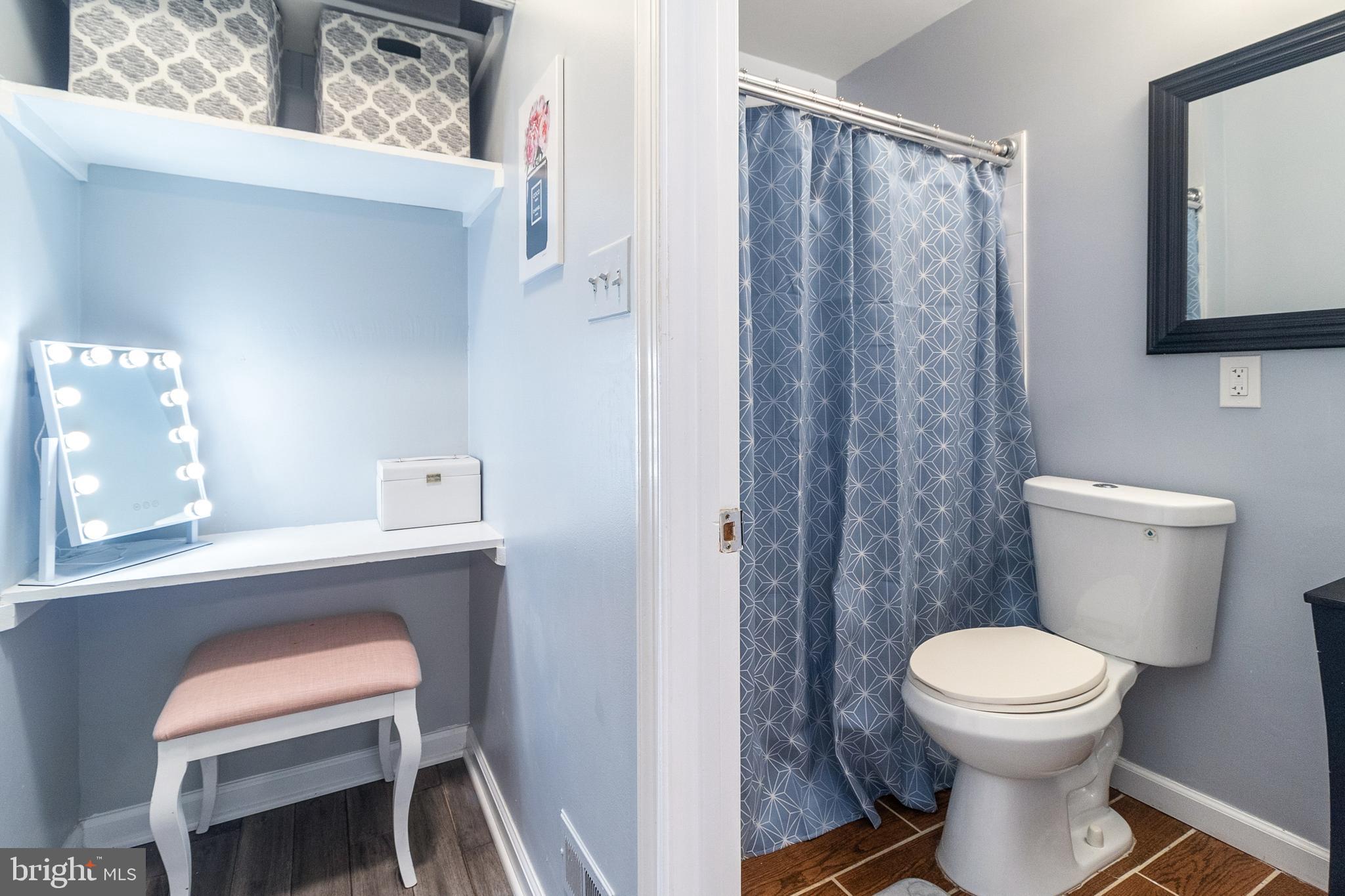 STRATHMEADE SQUARE - Residential