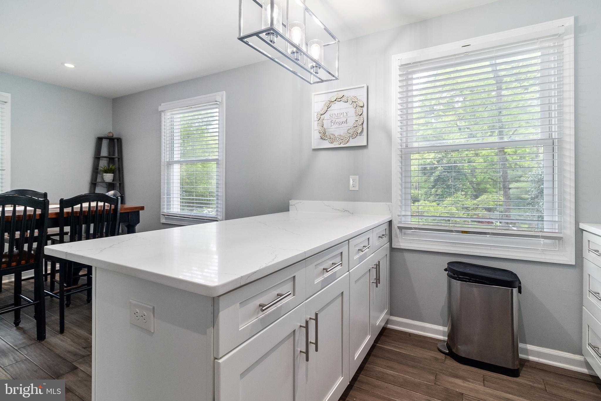 STRATHMEADE SQUARE - Residential