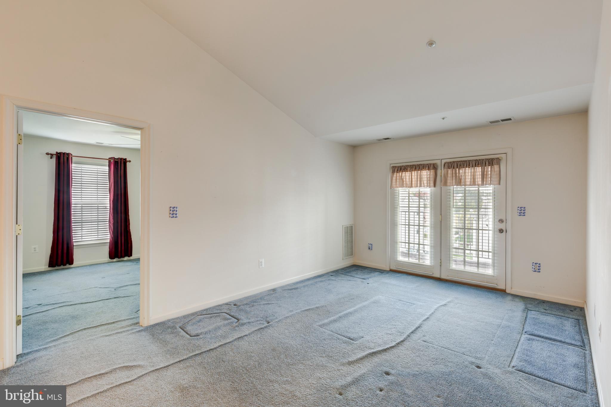 WINIFRED MANOR - Residential