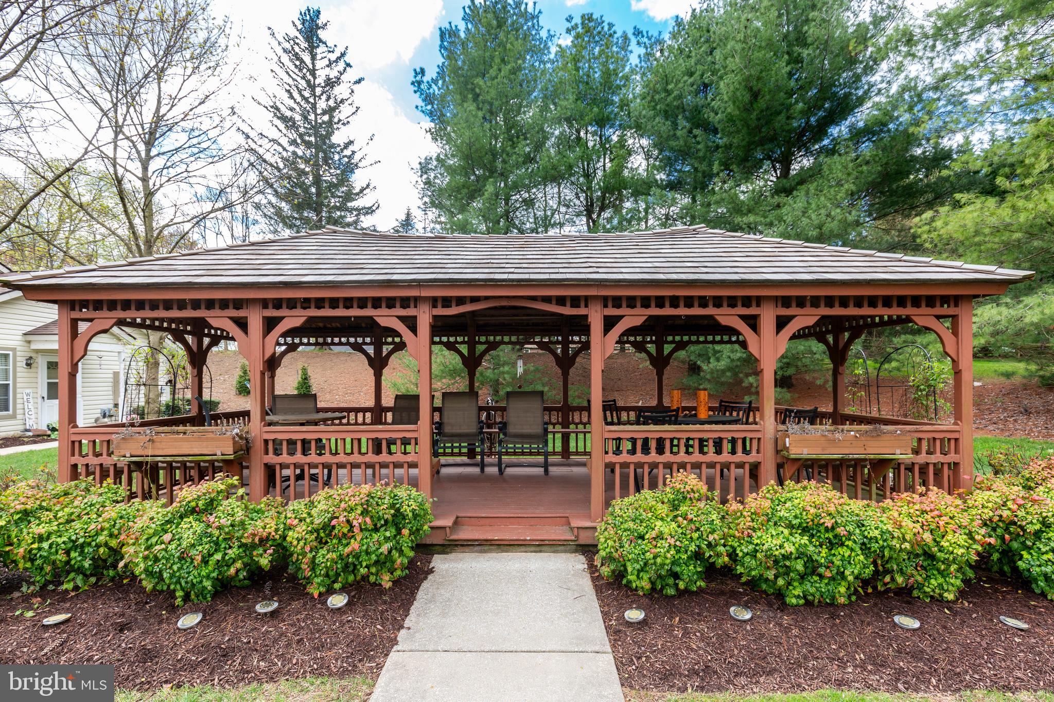 WINIFRED MANOR - Residential