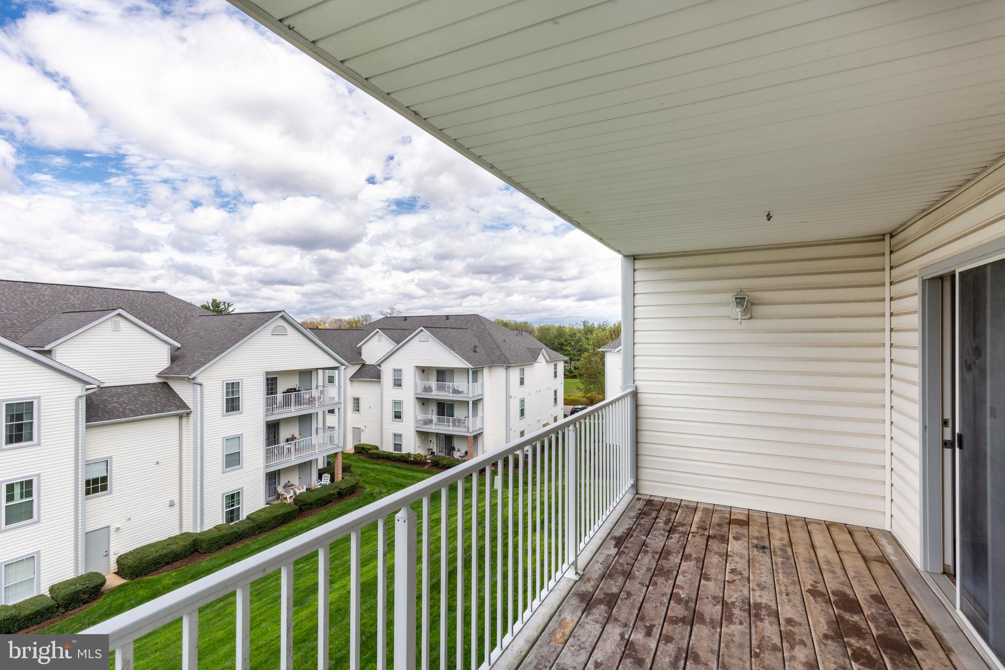 WINIFRED MANOR - Residential