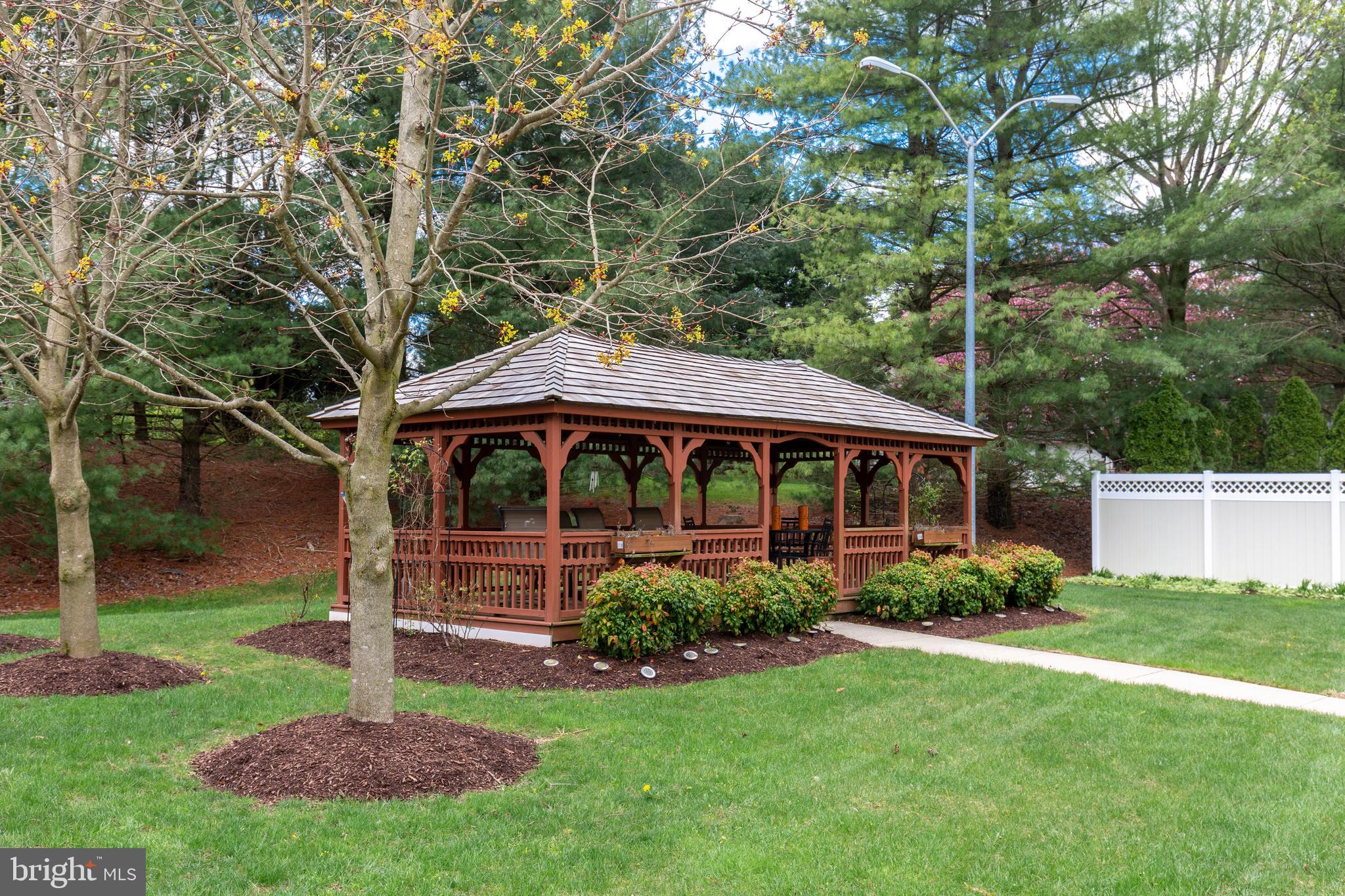 WINIFRED MANOR - Residential