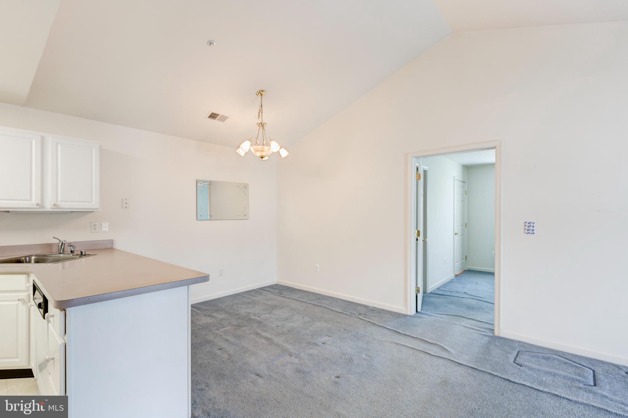 WINIFRED MANOR - Residential