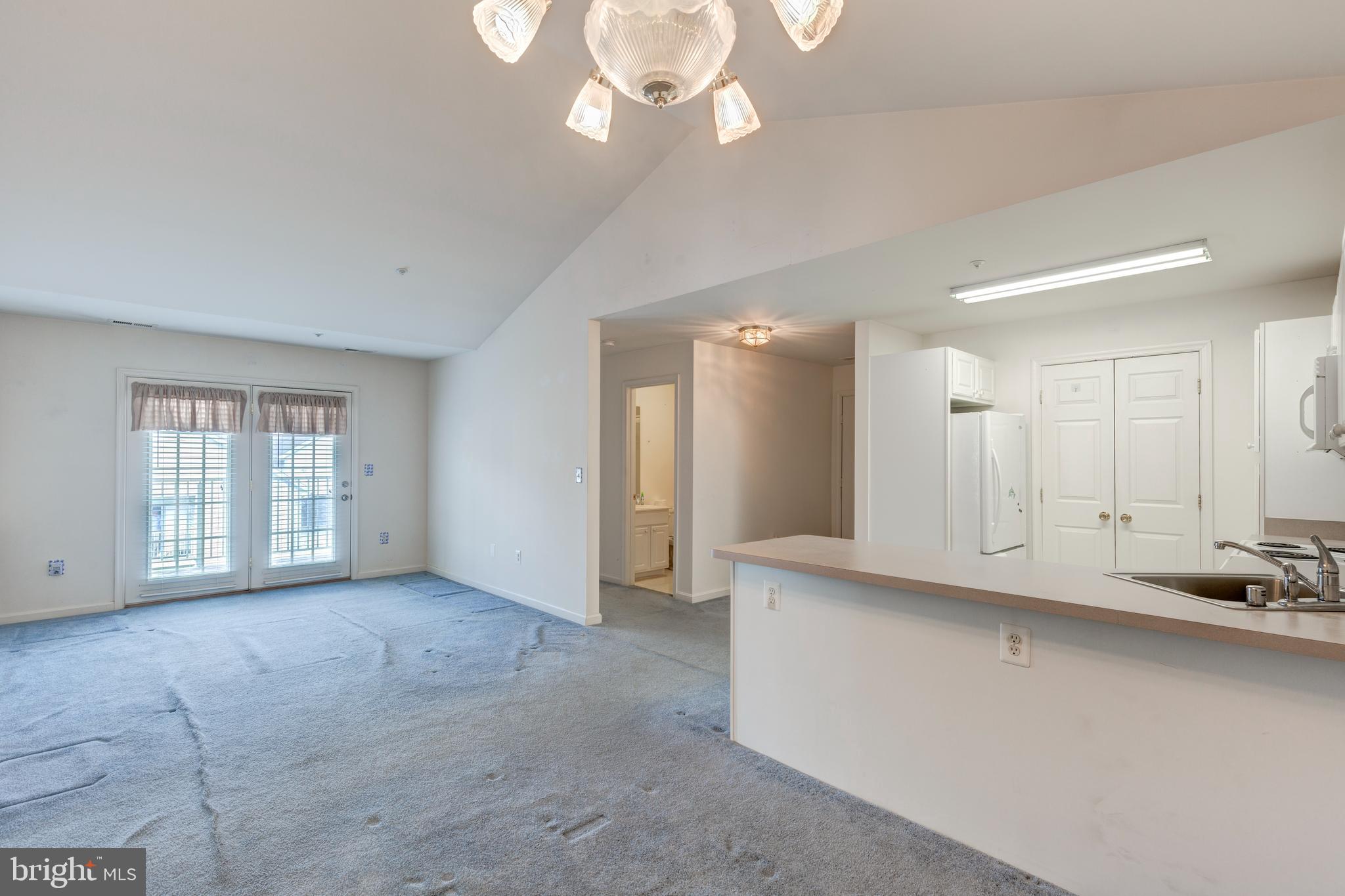 WINIFRED MANOR - Residential