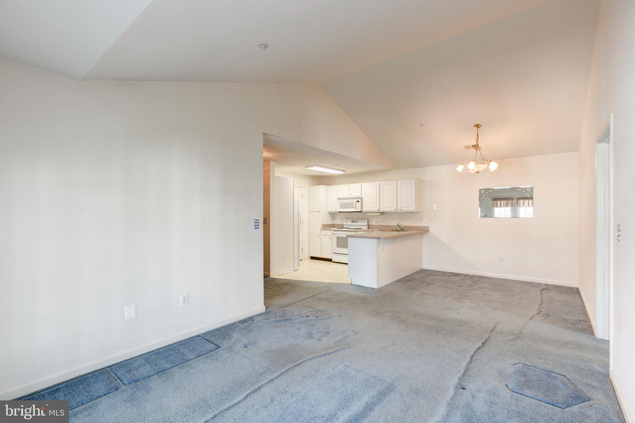 WINIFRED MANOR - Residential