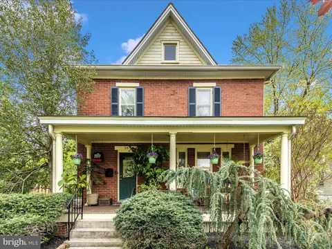 24 Lombard Street, Thurmont, MD MLS: MDFR2063340