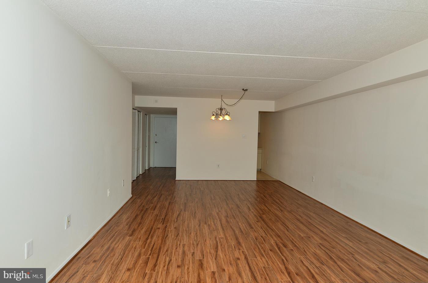 SENTINEL OF LANDMARK - Residential