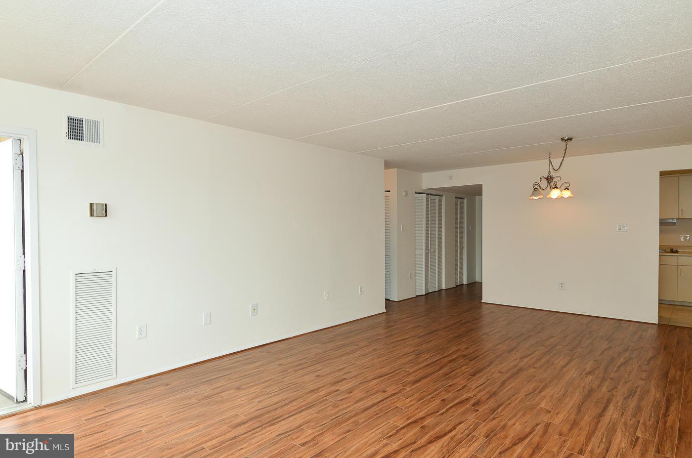 SENTINEL OF LANDMARK - Residential