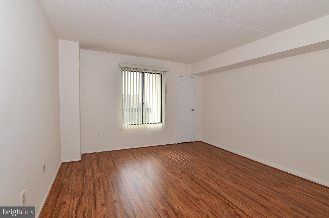 SENTINEL OF LANDMARK - Residential