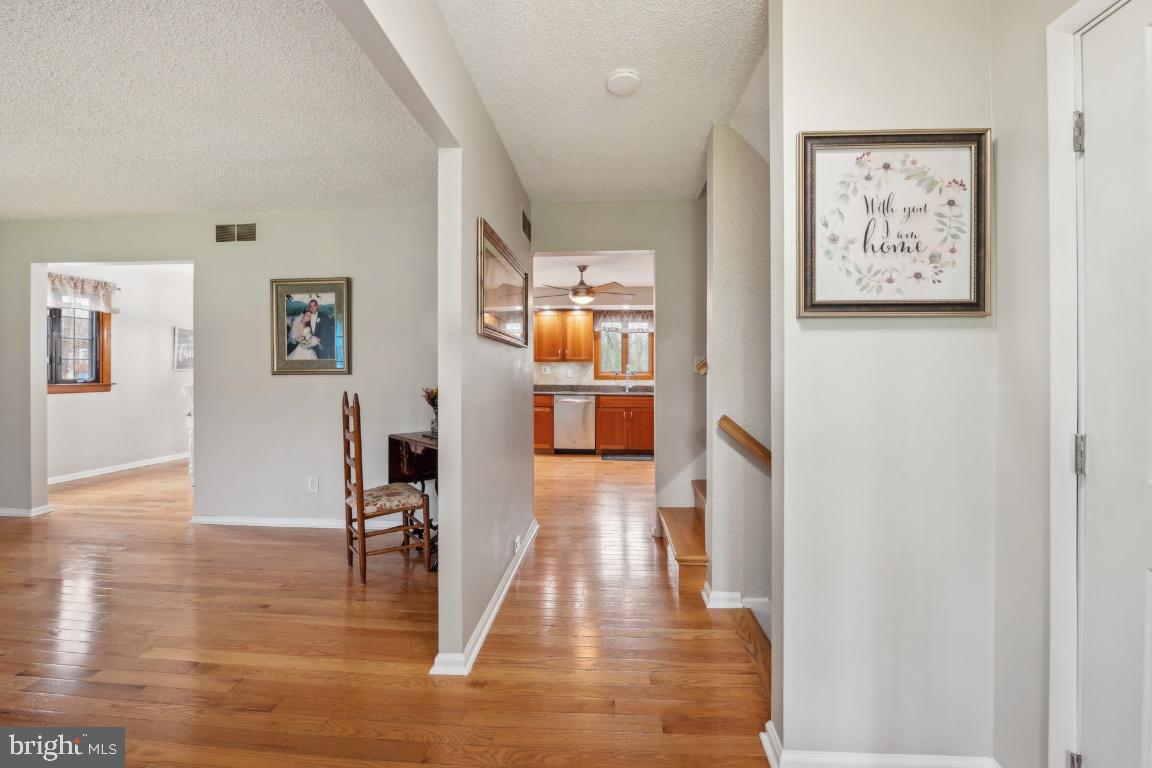 211 OAK LANE