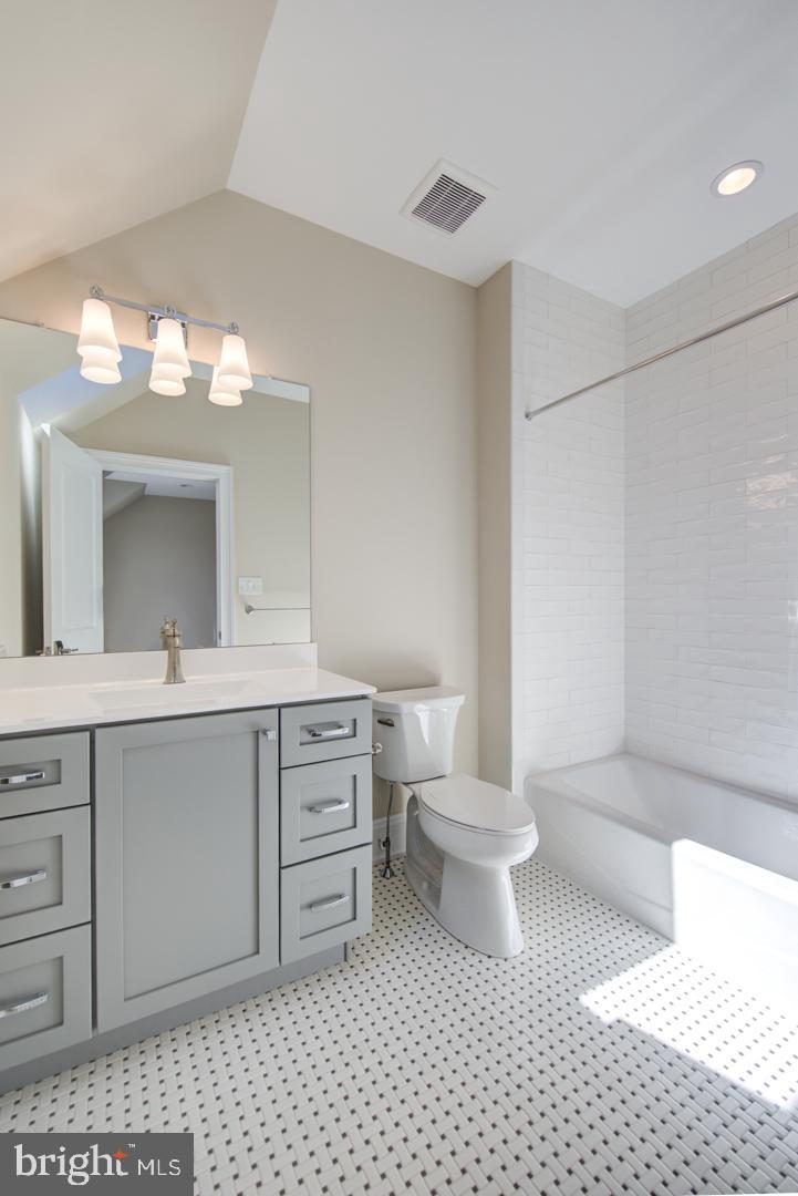 HAVERFORD RESERVE - Residential