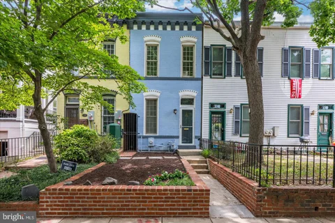 MLS: DCDC2281610