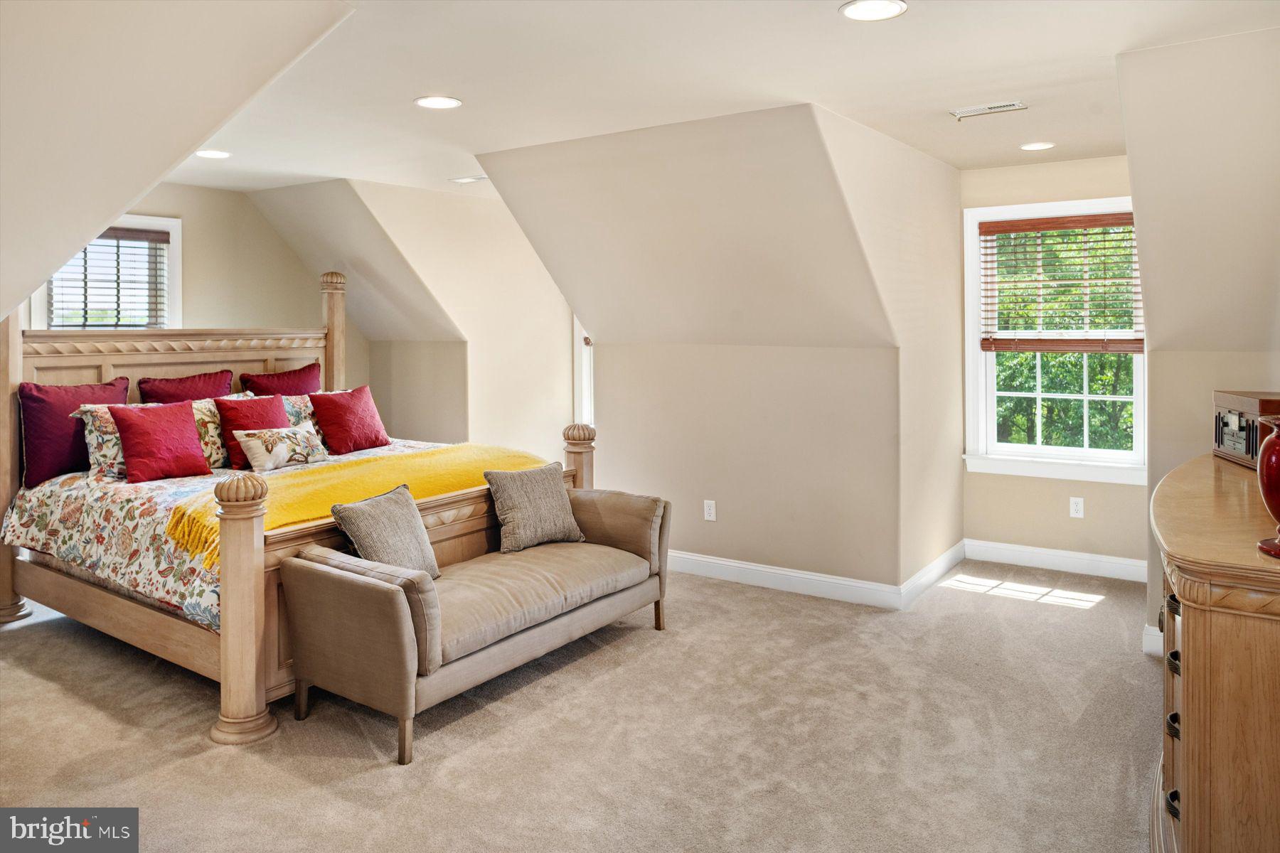 SAGE MDWS AT PIDCOCK - Residential