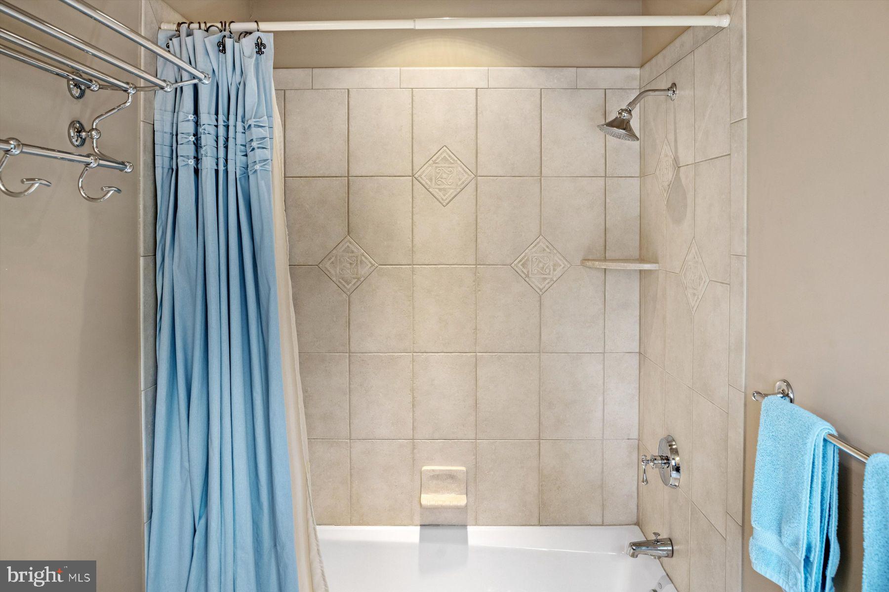 SAGE MDWS AT PIDCOCK - Residential