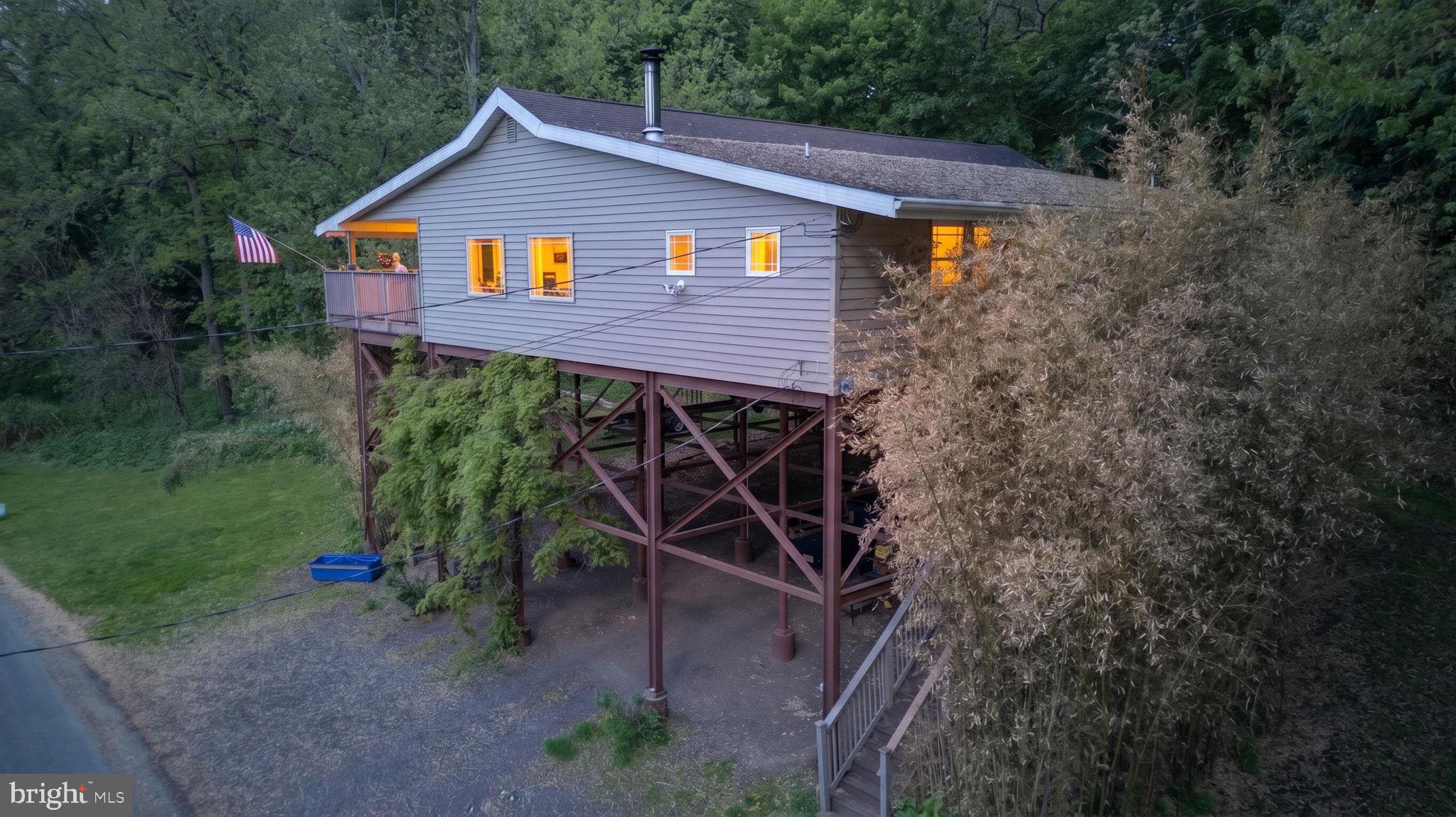 2952 HUTCHINSON RIVER ROAD