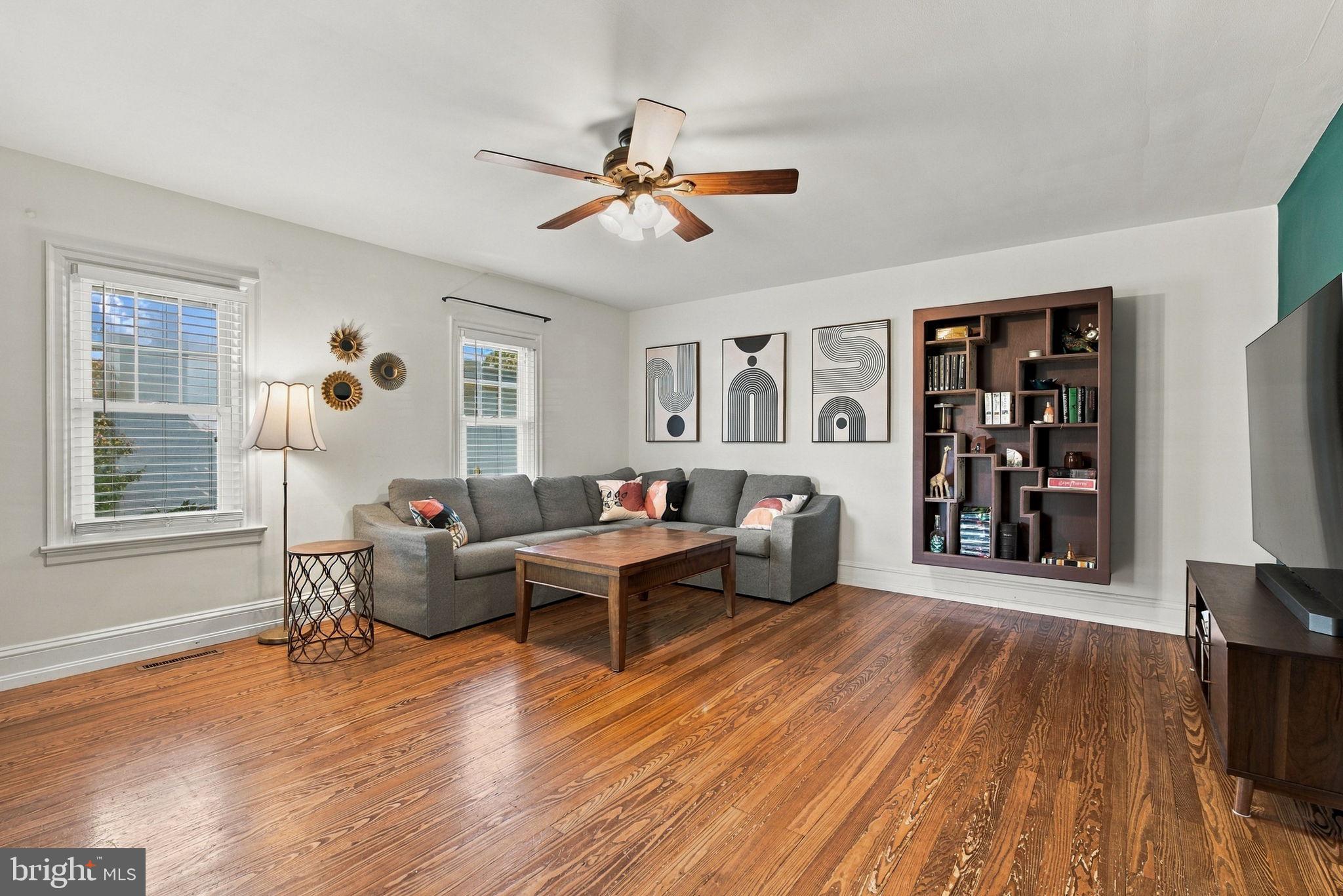 9 PLEASANT VIEW AVE