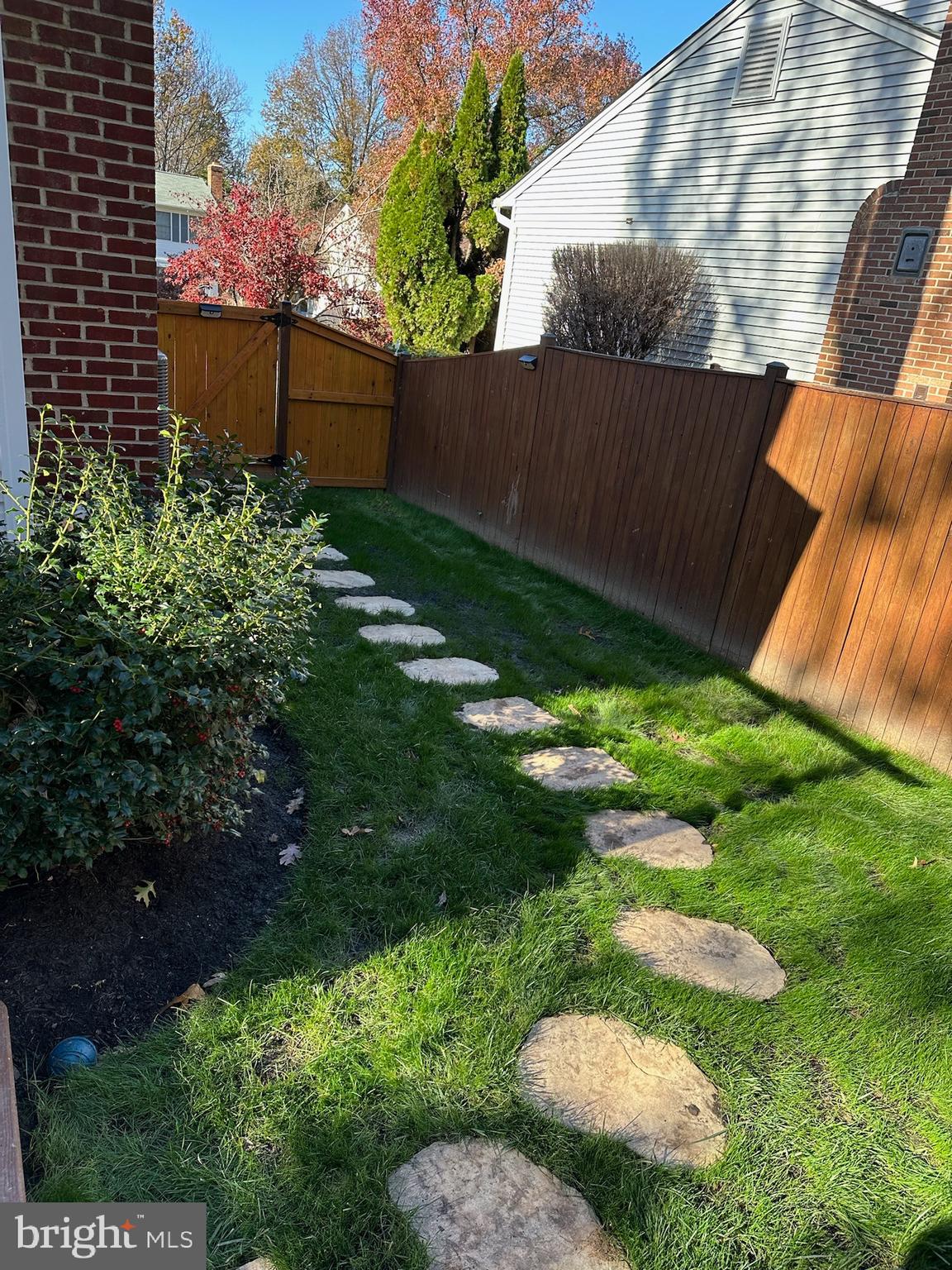 BARKER HILL - Residential Lease