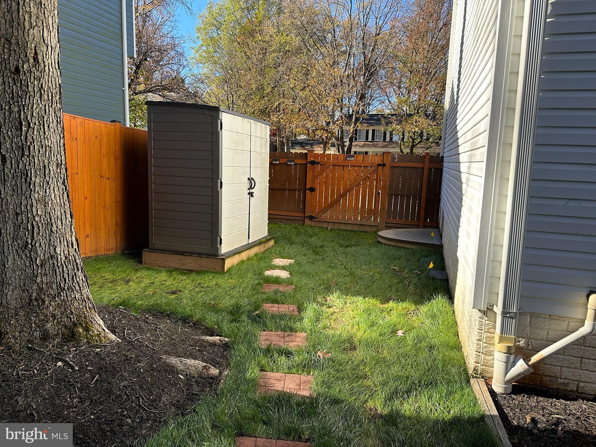 BARKER HILL - Residential Lease