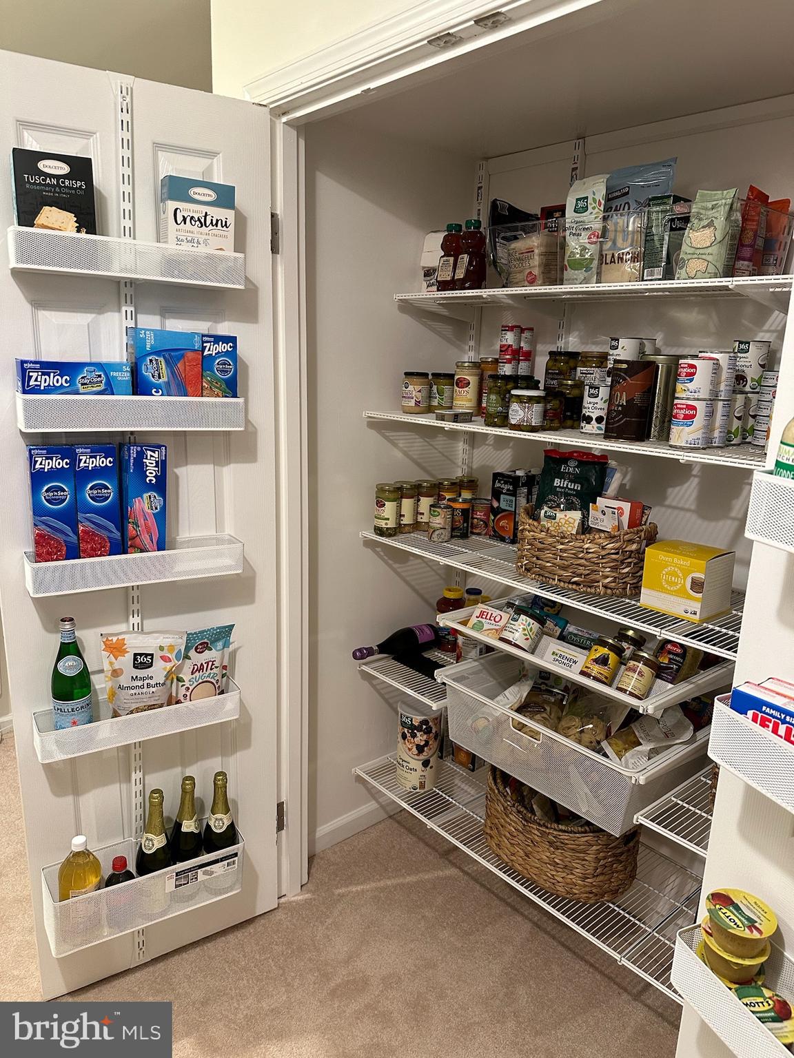 BARKER HILL - Residential Lease