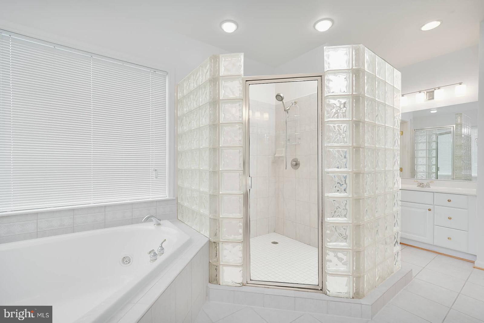 ROSE HILL - Residential