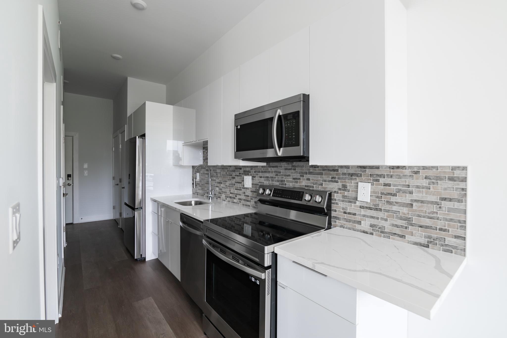 813 N BROAD STREET UNIT 215