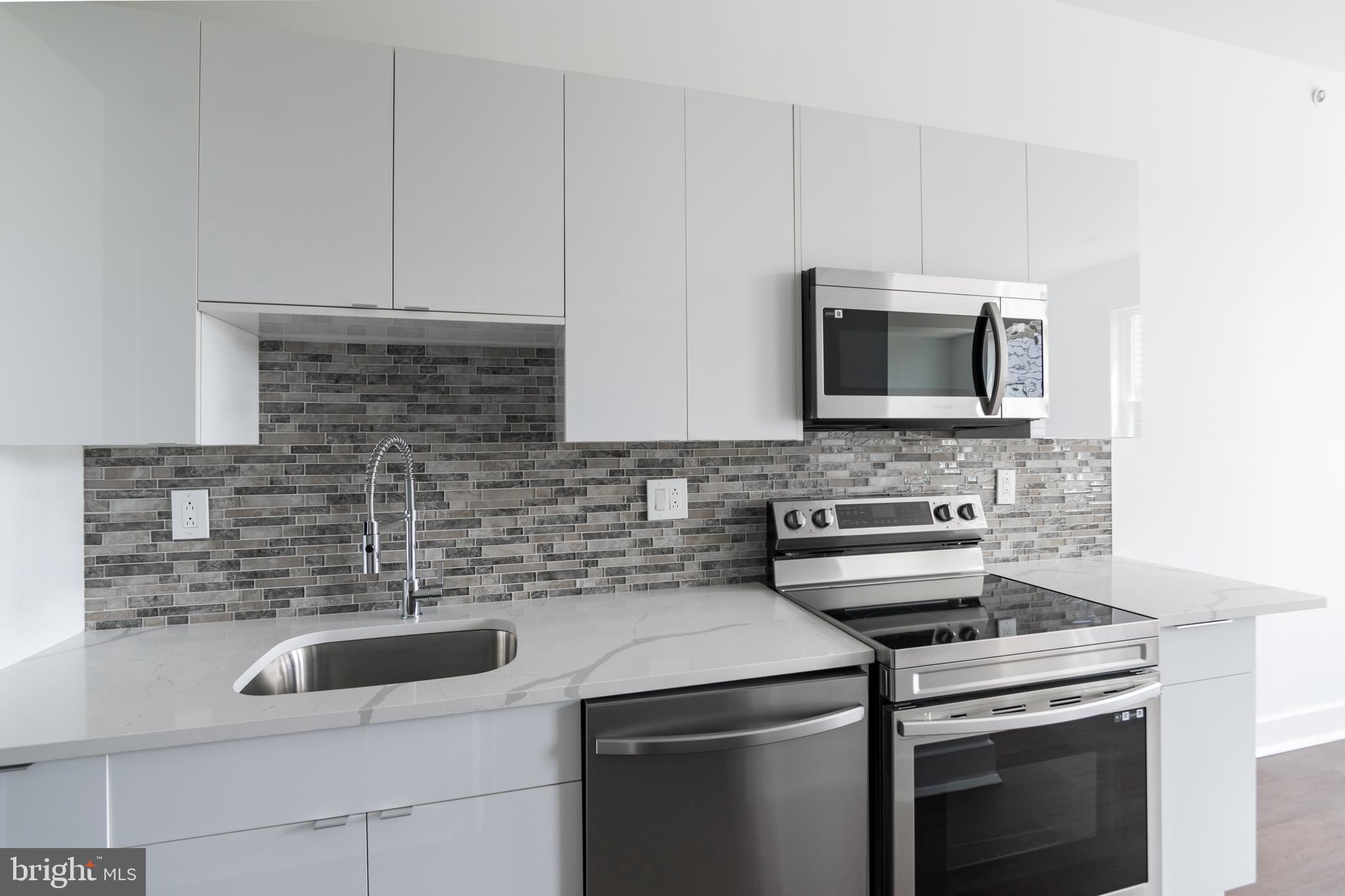 813 N BROAD STREET UNIT 215