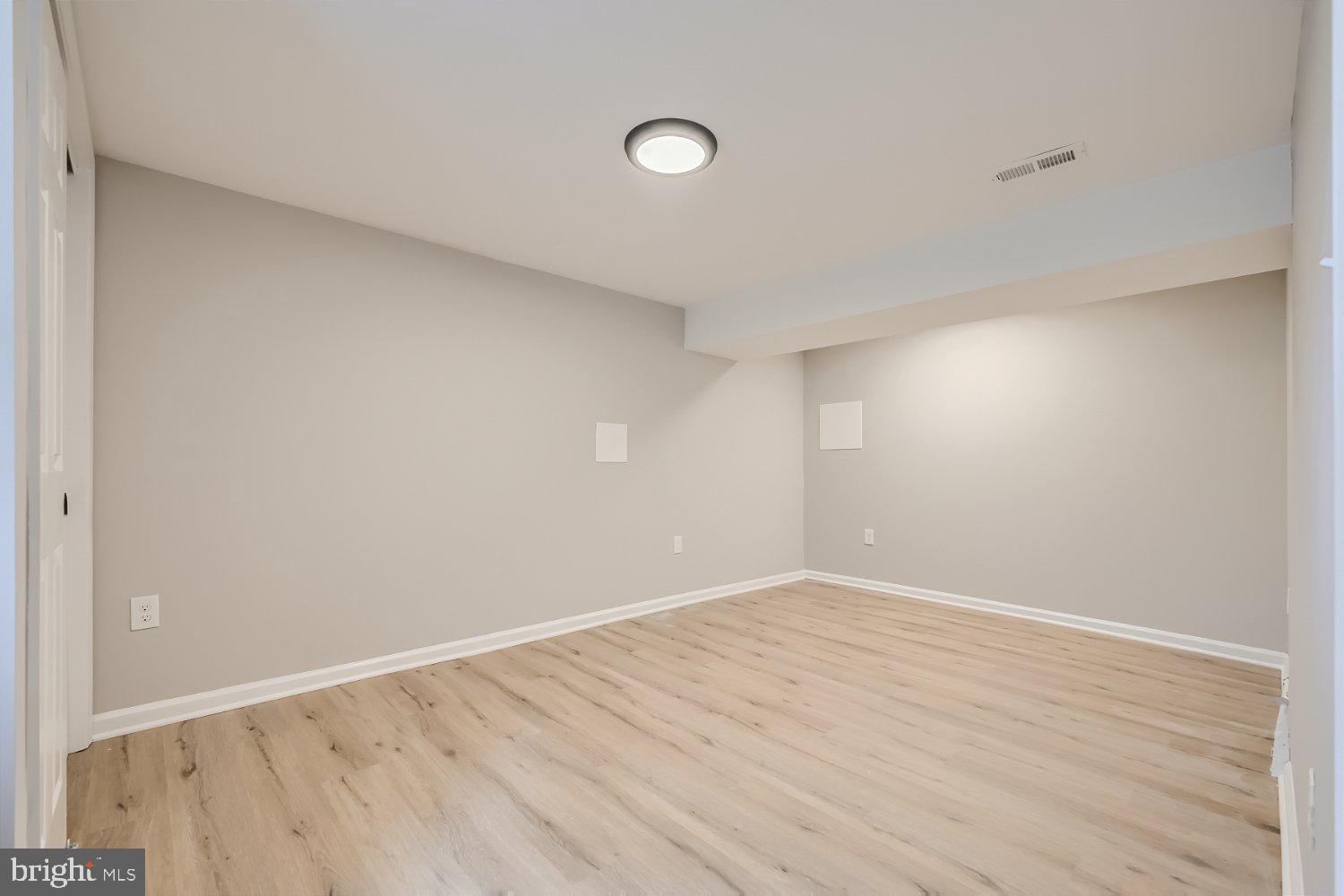 LAURAVILLE HISTORIC DISTRICT - Residential