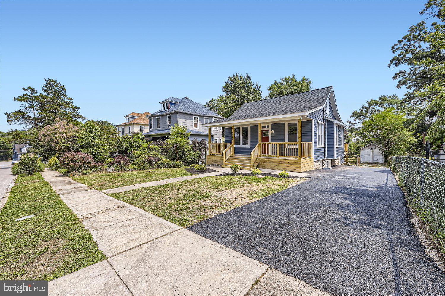 LAURAVILLE HISTORIC DISTRICT - Residential