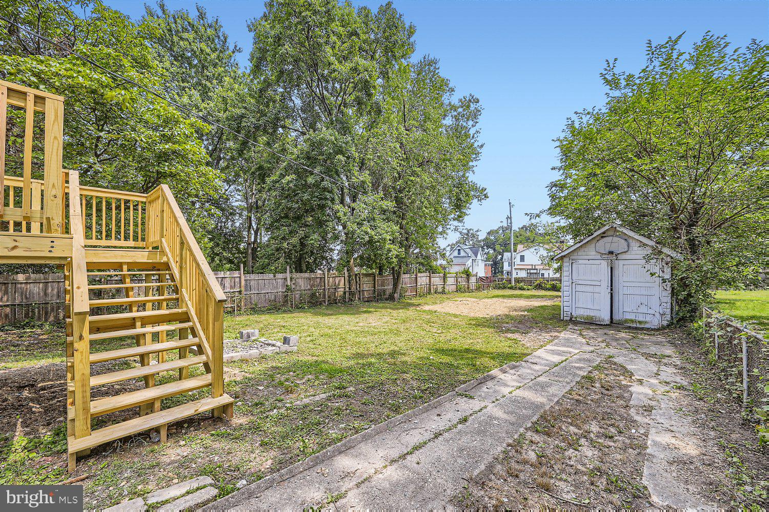 LAURAVILLE HISTORIC DISTRICT - Residential