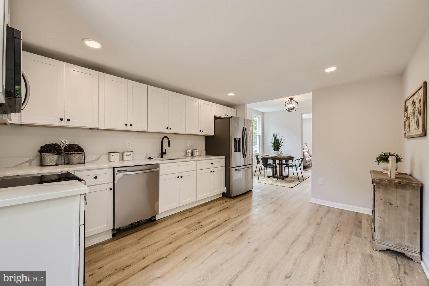 LAURAVILLE HISTORIC DISTRICT - Residential