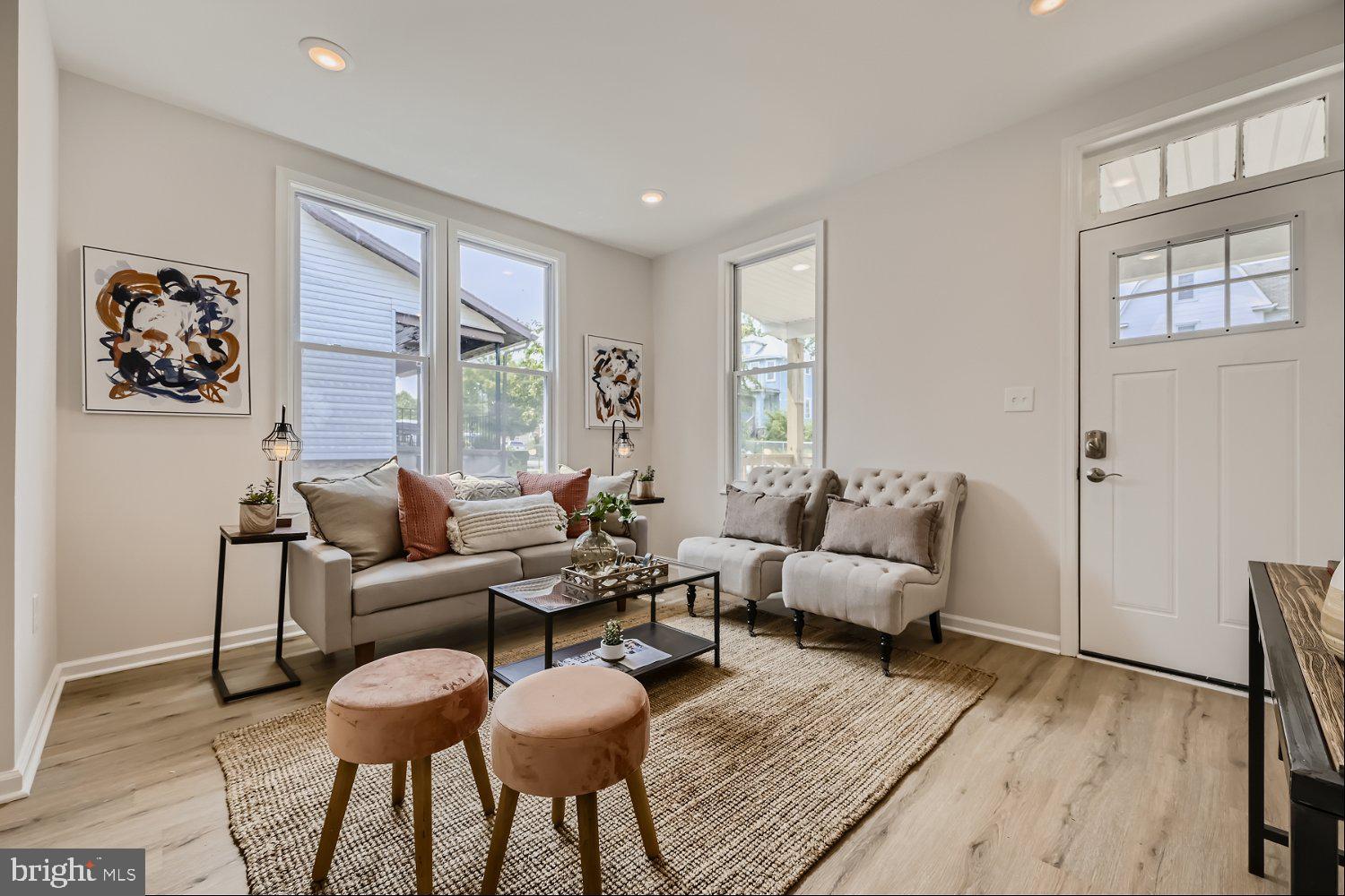 LAURAVILLE HISTORIC DISTRICT - Residential