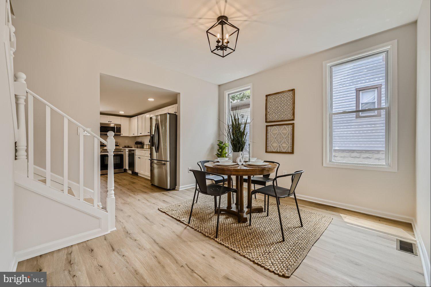 LAURAVILLE HISTORIC DISTRICT - Residential