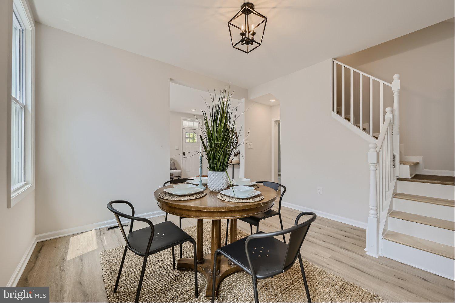 LAURAVILLE HISTORIC DISTRICT - Residential